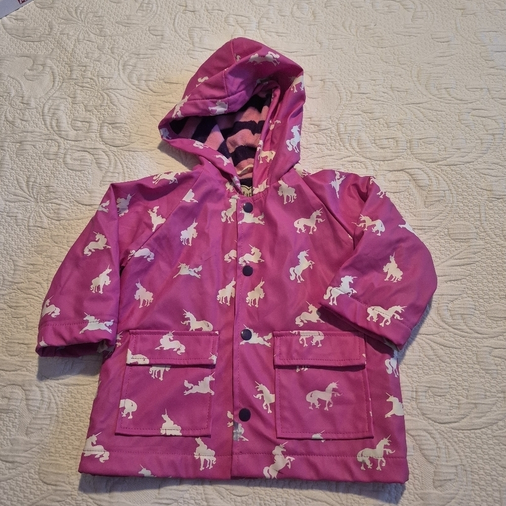 Hatley girls pink unicorn raincoat 18-24 months unicorns change color when wet